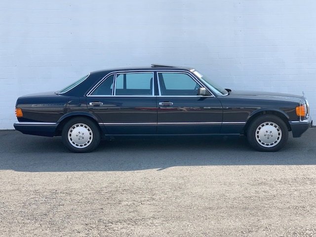 MERCEDES-BENZ 560
