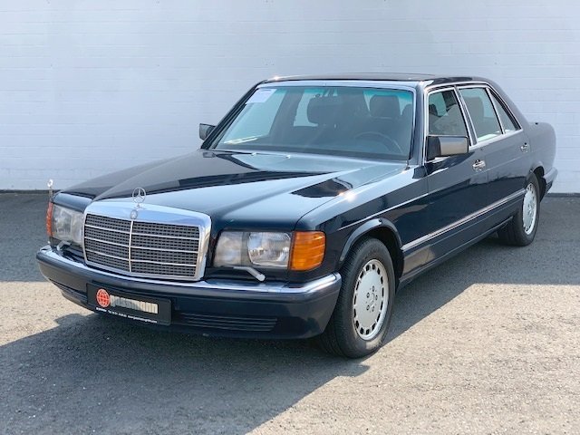 MERCEDES-BENZ 560