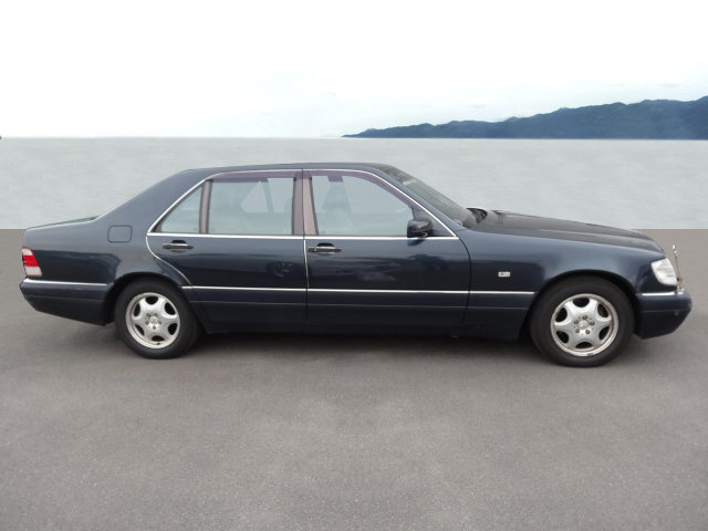 Mercedes-BenzS 500