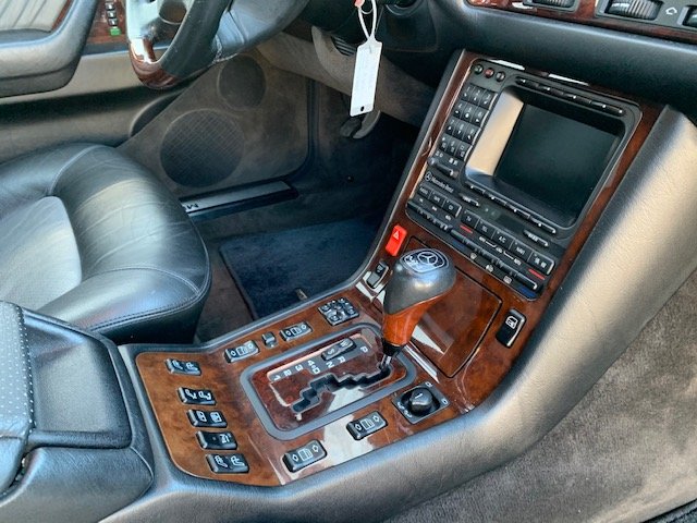 MERCEDES-BENZ S 600