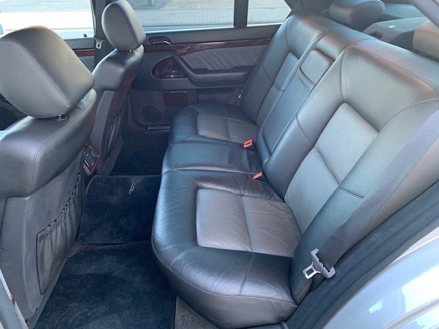 MERCEDES-BENZ S 600