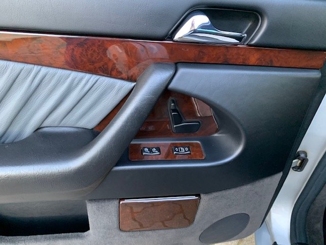 MERCEDES-BENZ S 600