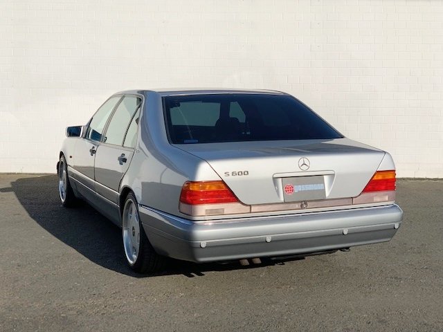 MERCEDES-BENZ S 600