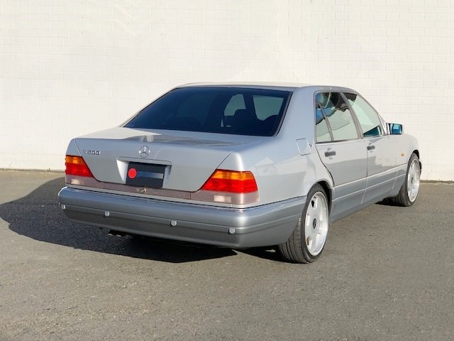 MERCEDES-BENZ S 600