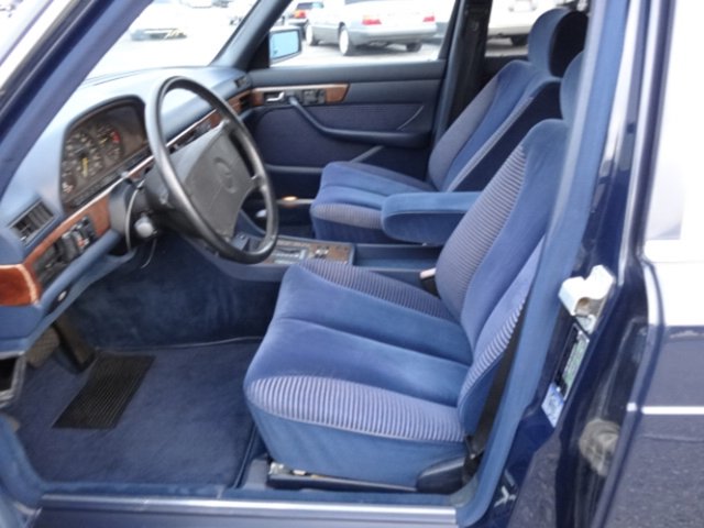 MERCEDES-BENZ 560