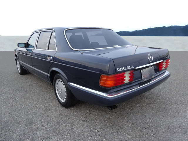 MERCEDES-BENZ 560