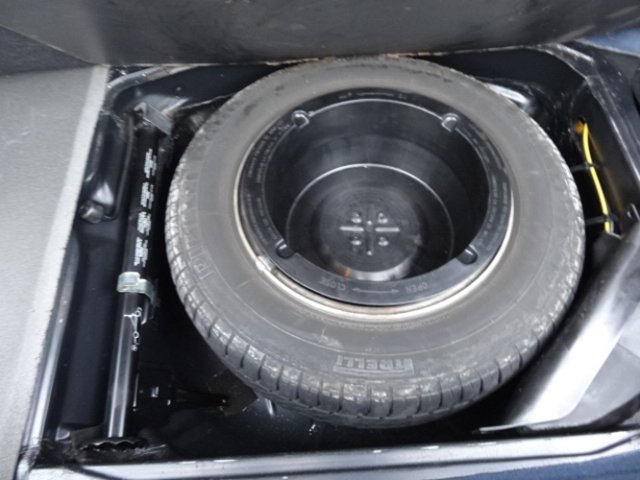 MERCEDES-BENZ 560
