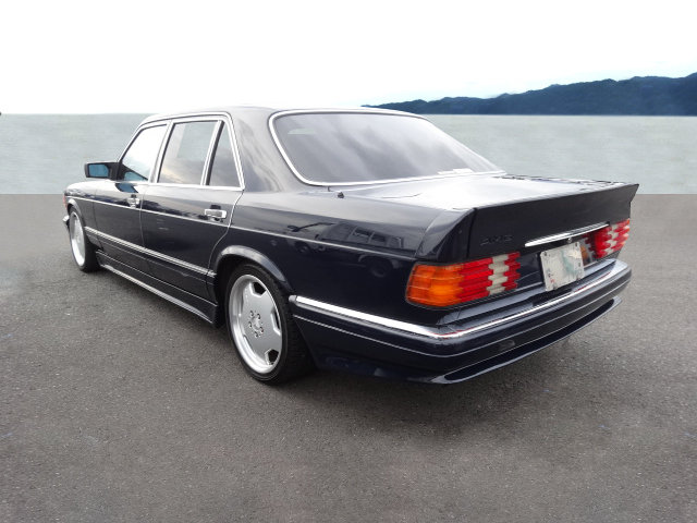 MERCEDES-BENZ 560