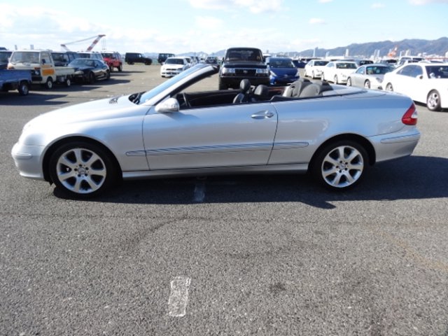 MERCEDES-BENZ CLK 320