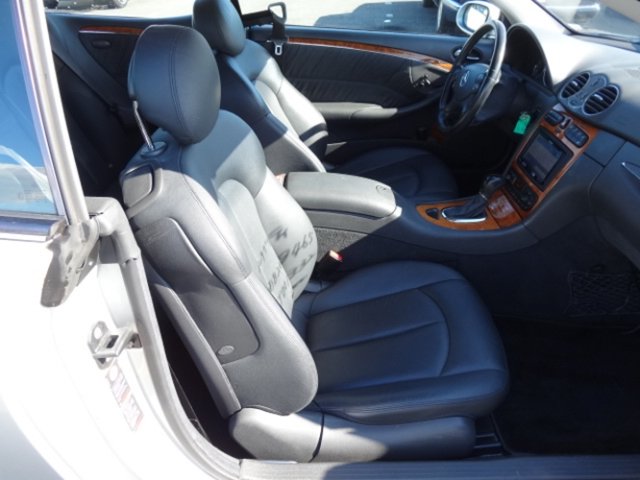 MERCEDES-BENZ CLK 320