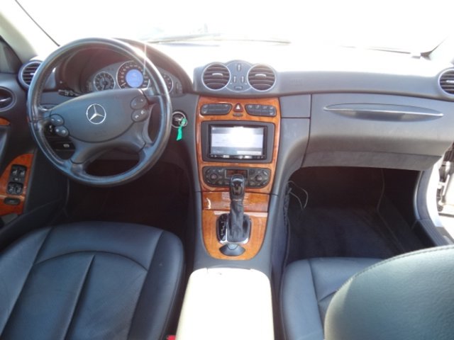 MERCEDES-BENZ CLK 320