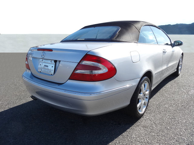 MERCEDES-BENZ CLK 320