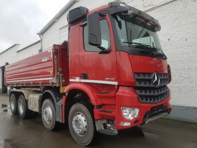 DAIMLER-BENZ Arocs