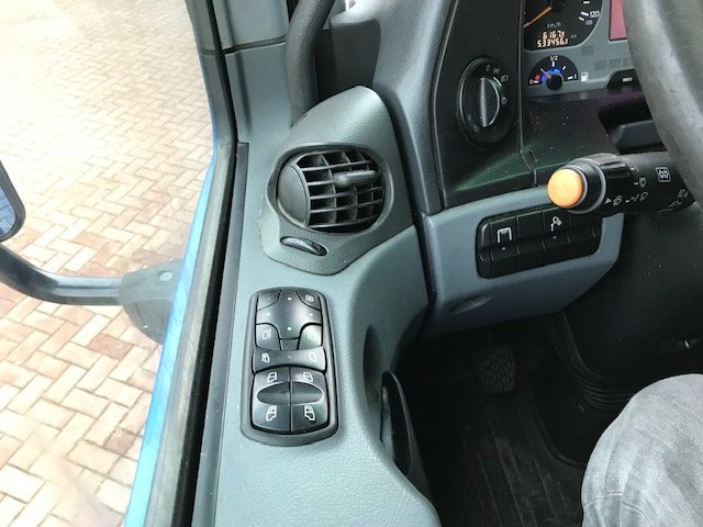 DAIMLER-BENZ Actros