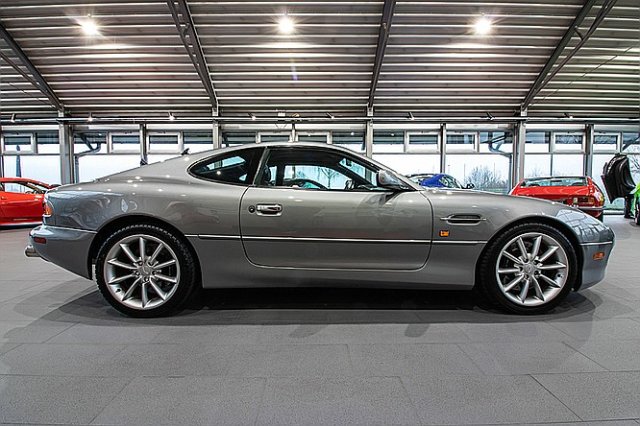 Aston MartinAndere