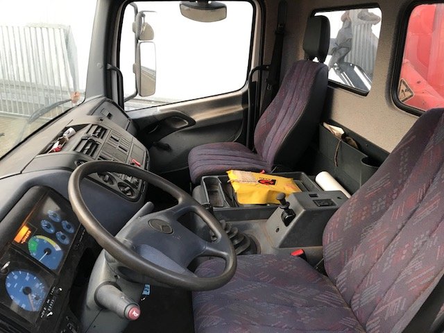 DAIMLER-BENZ Atego