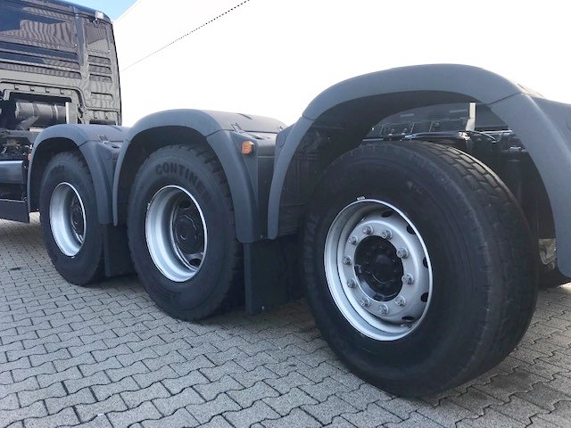 MAN TGX