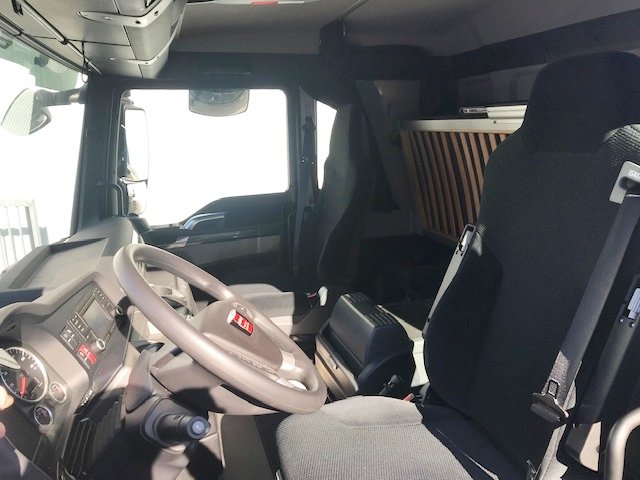 MAN TGX