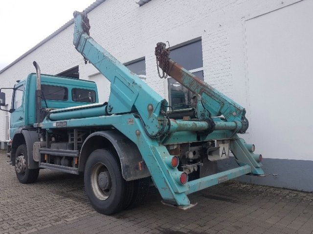 DAIMLER-BENZ Atego