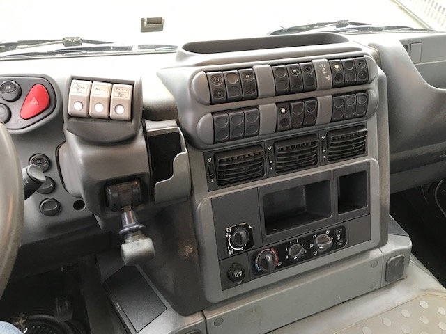 IVECO-MAGIRUS Trakker