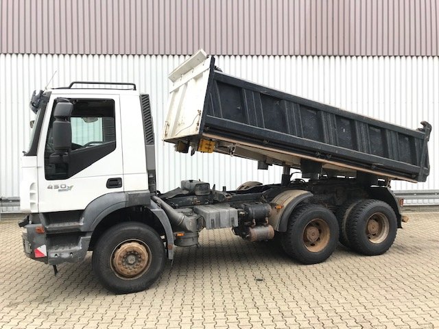 IVECO-MAGIRUS Trakker