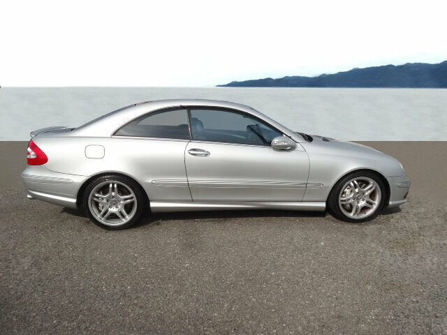 MERCEDES-BENZ CLK 55 AMG