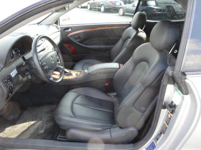 MERCEDES-BENZ CLK 320