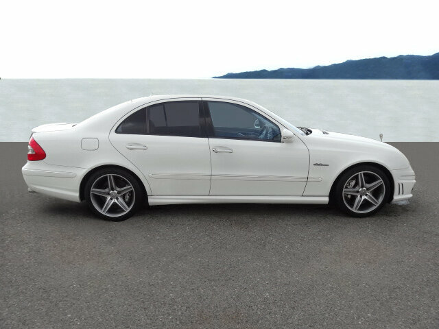 MERCEDES-BENZ E 63 AMG