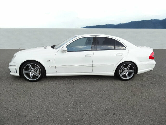 MERCEDES-BENZ E 63 AMG