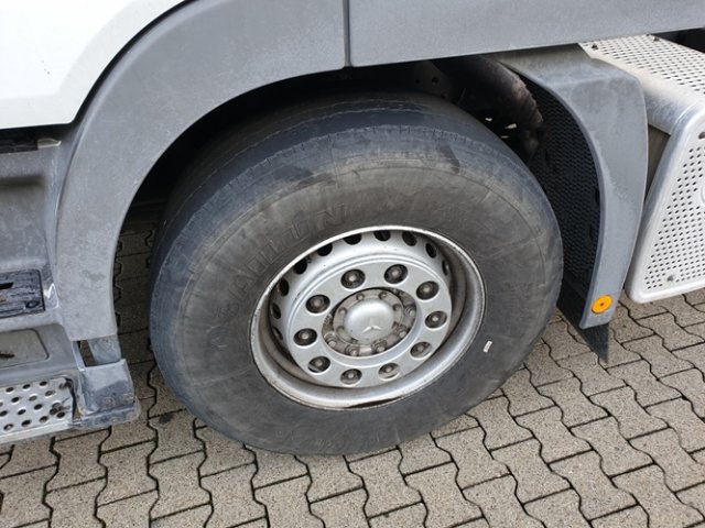 DAIMLER-BENZ Actros