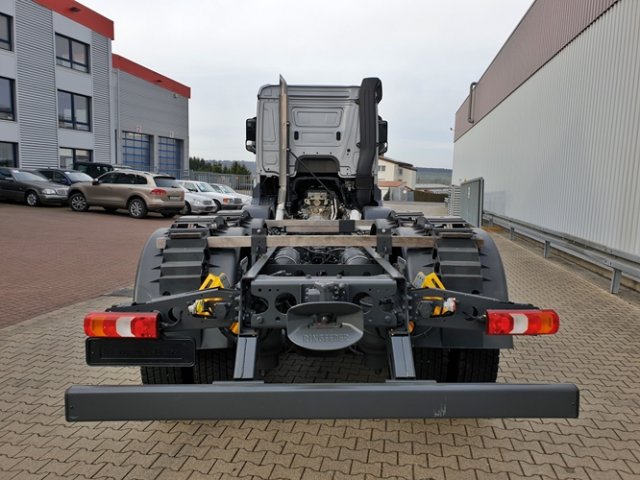 DAIMLER-BENZ Arocs