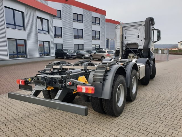 DAIMLER-BENZ Arocs