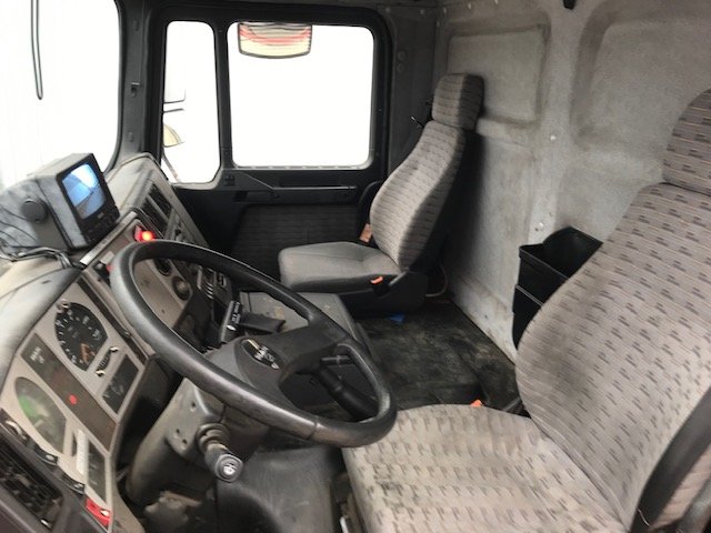 MAN F2000