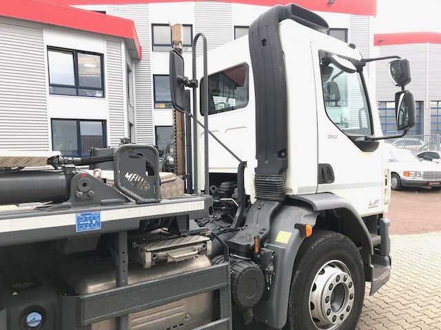 DAF (NL) LF