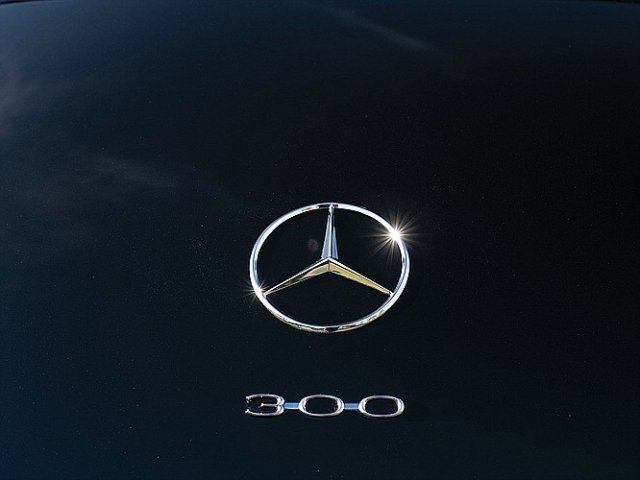 MERCEDES-BENZ 300