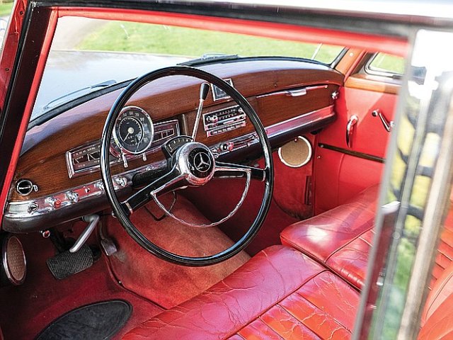 MERCEDES-BENZ 300