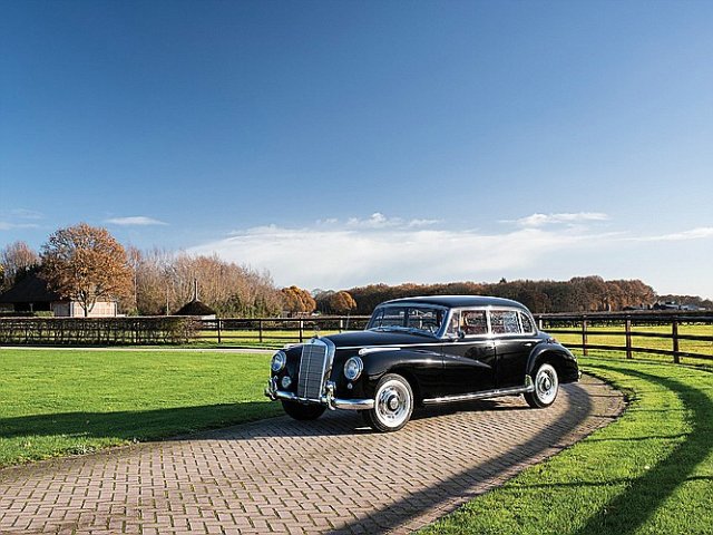 MERCEDES-BENZ 300