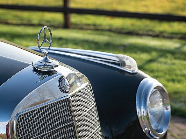 MERCEDES-BENZ 300