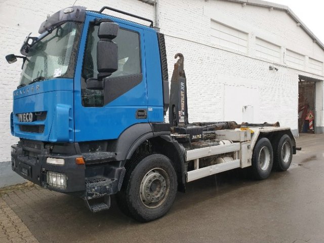 IVECO-MAGIRUS Trakker