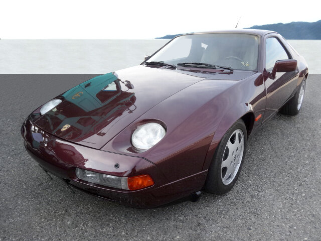 PORSCHE 928