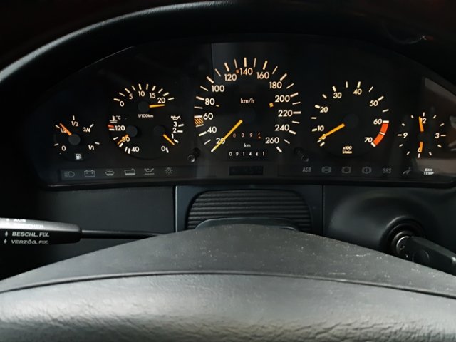 MERCEDES-BENZ S 500