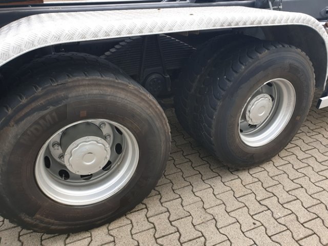 MAN TGA