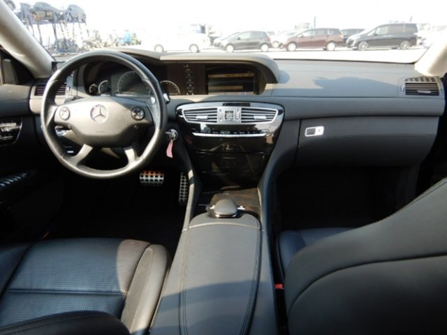 MERCEDES-BENZ CL 63 AMG