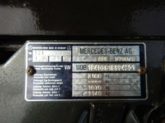 MERCEDES-BENZ E 500