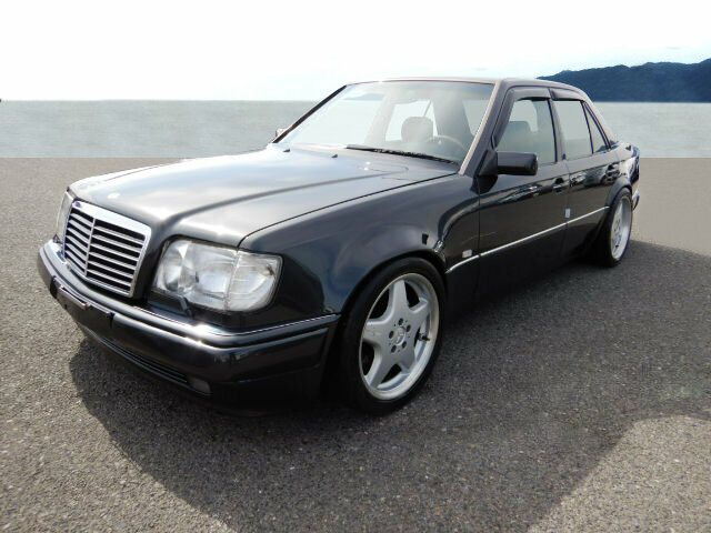 MERCEDES-BENZ E 500