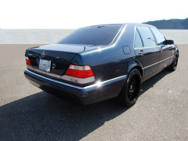 MERCEDES-BENZ S 500