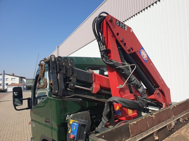 MITSUBISHI Canter