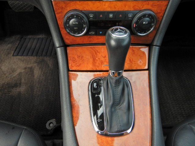 MERCEDES-BENZ CLK 320