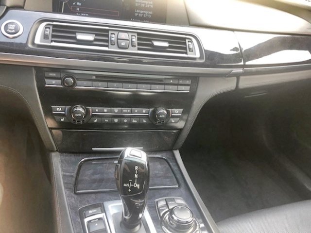 BMW 760i