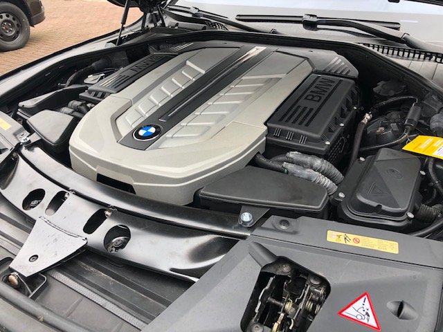 BMW 760i